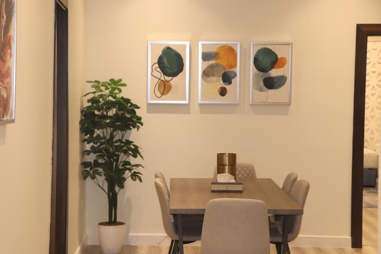 Thwary Hotel Suites Rijad Zewnętrze zdjęcie