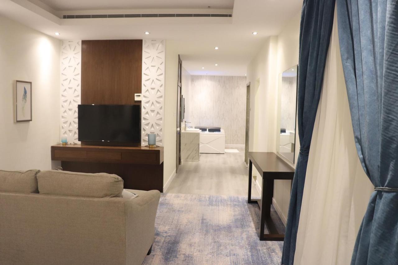 Thwary Hotel Suites Rijad Zewnętrze zdjęcie