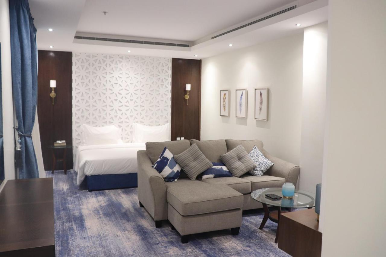 Thwary Hotel Suites Rijad Zewnętrze zdjęcie
