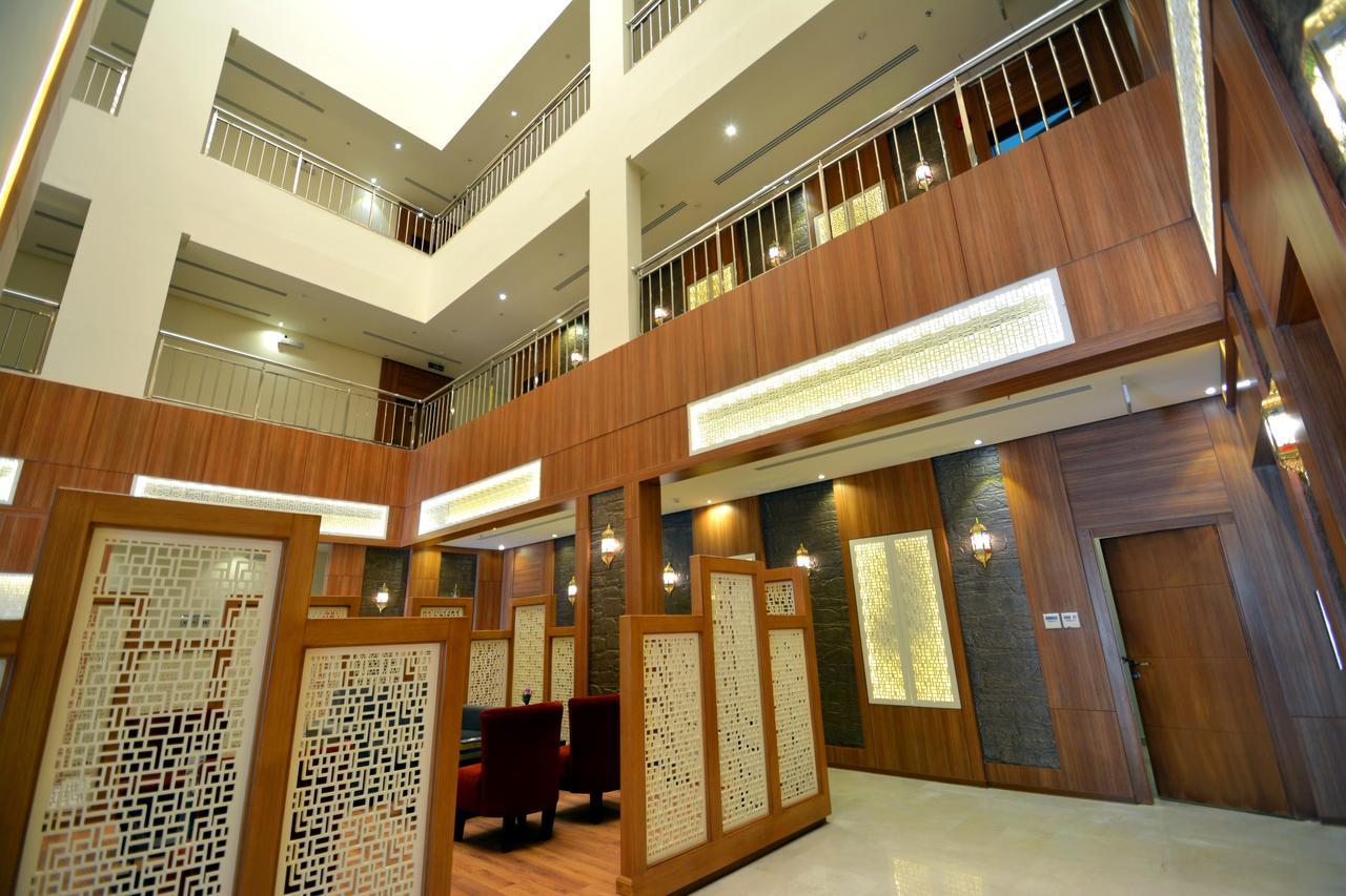 Thwary Hotel Suites Rijad Zewnętrze zdjęcie