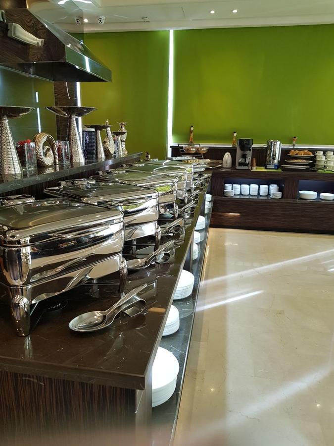 Thwary Hotel Suites Rijad Zewnętrze zdjęcie