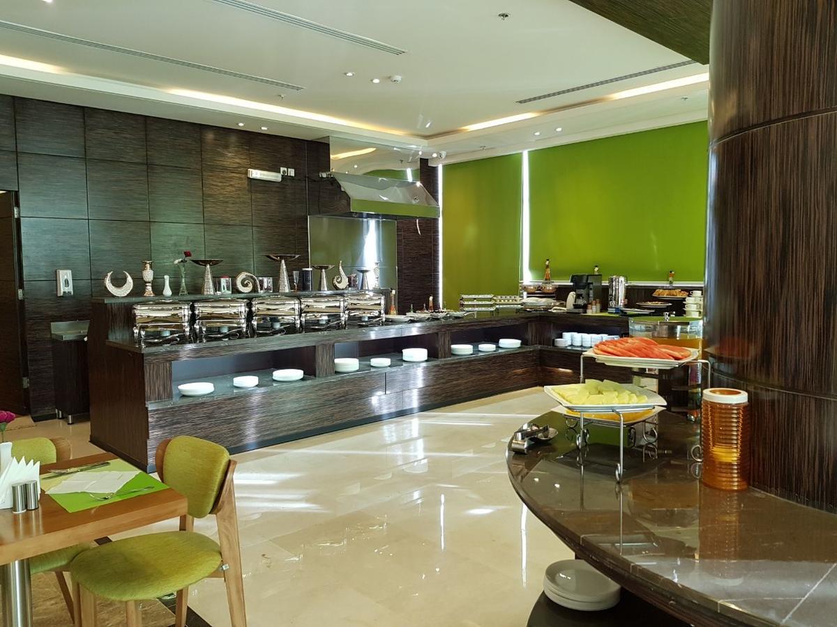 Thwary Hotel Suites Rijad Zewnętrze zdjęcie