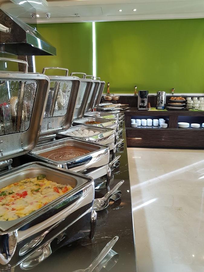 Thwary Hotel Suites Rijad Zewnętrze zdjęcie